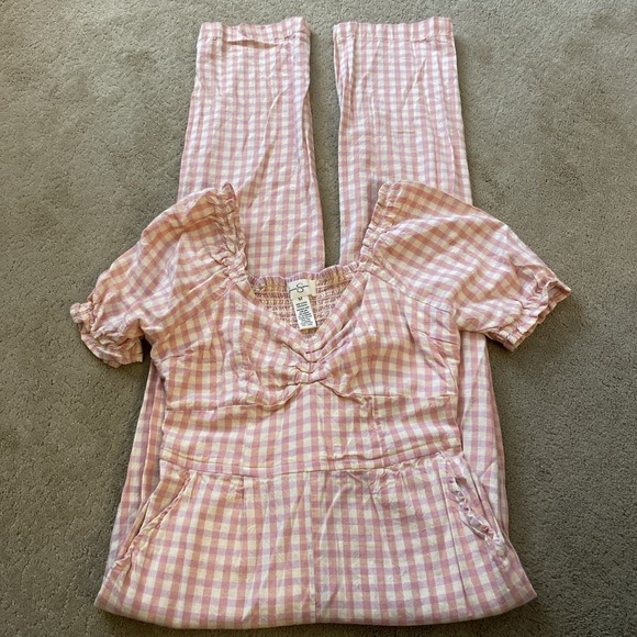 Jessica Simpson Pants - JESSICA SIMPSON PINK GINGHAM SMOCKED‎ BODICE JUMPSUIT W/POCKETS SIZE M